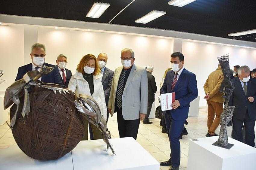 AKM'de Erdemir sergisi..