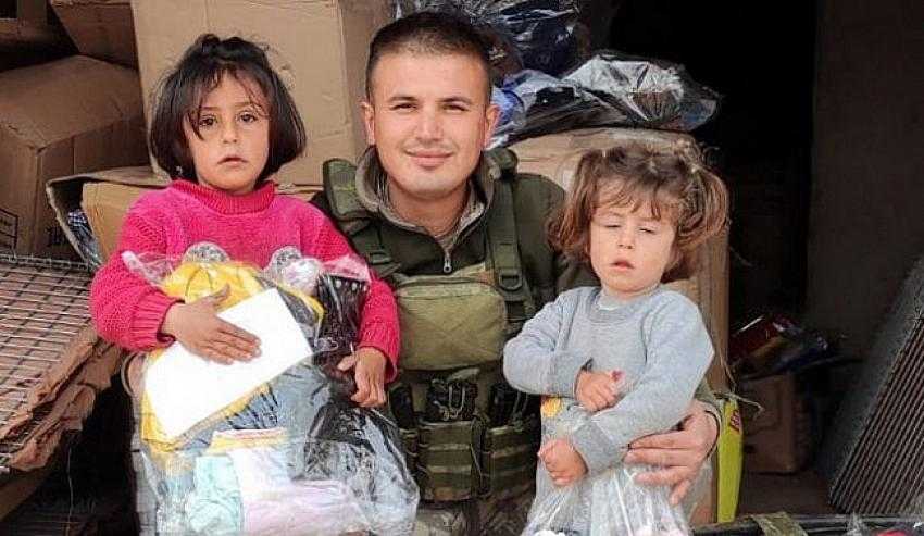 Suriyeli çocukların yüzünü güldürdük..