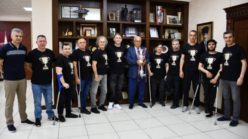 Namağlup takım Başkan Posbıyık’ı ziyaret etti
