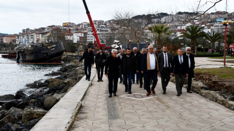 Başkan Posbıyık Ereğli sahilindeki çalışmaları inceledi.