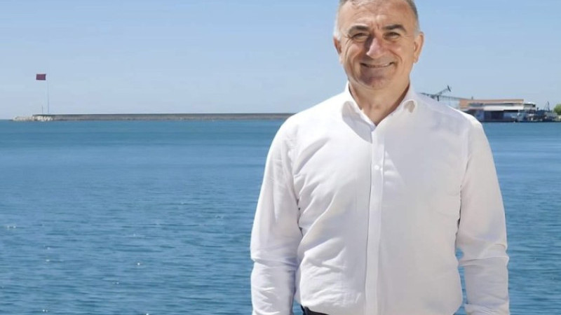 Sesli’den beklenen açıklama: “Aday olmama engel oldular.Ama yine adayım..