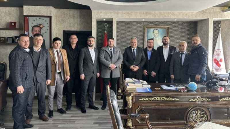 Karaarslan ve ekibinden Kaymakam Yapıcı’ya ziyaret.