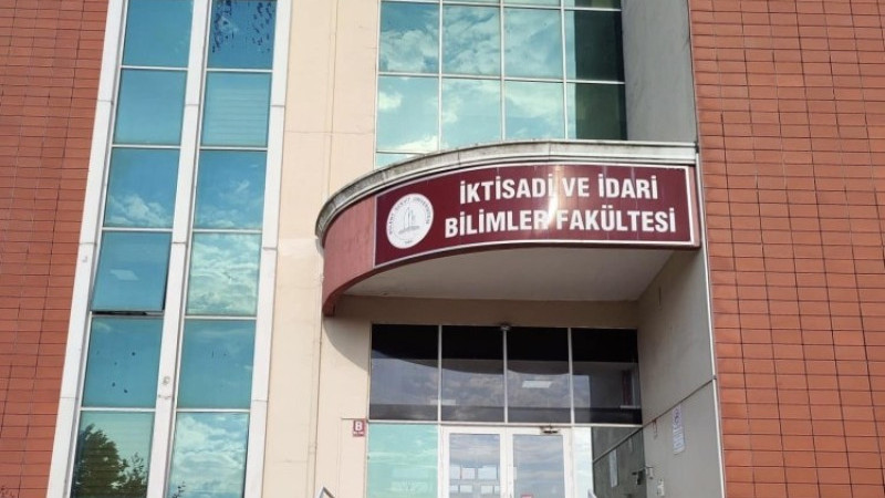 ZBEÜ İktisadi ve İdari Bilimler Fakültesinde İki Program Akredite edildi
