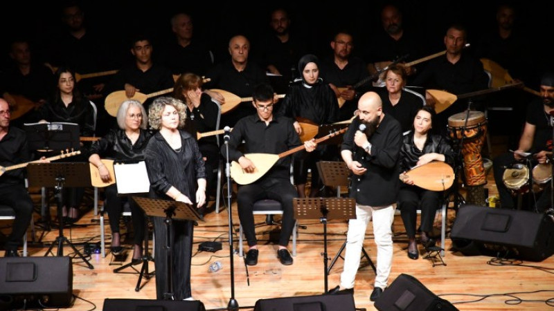 Sazdan Adam konseri büyük beğeni topladı.