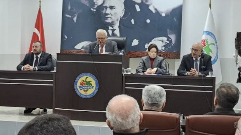 Başkan Posbıyık’ta meclis üyeleri de geri adım atmıyor