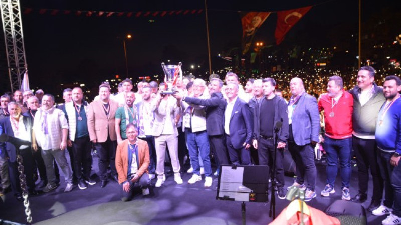 23 yıl sonra gelen kupa Kdz.Ereğli'de böyle kutlandı