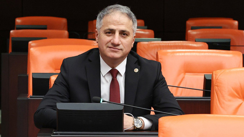 Zonguldak Ak Parti Milletvekili Saffet Bozkurt'tan Yeni Yıl Mesajı