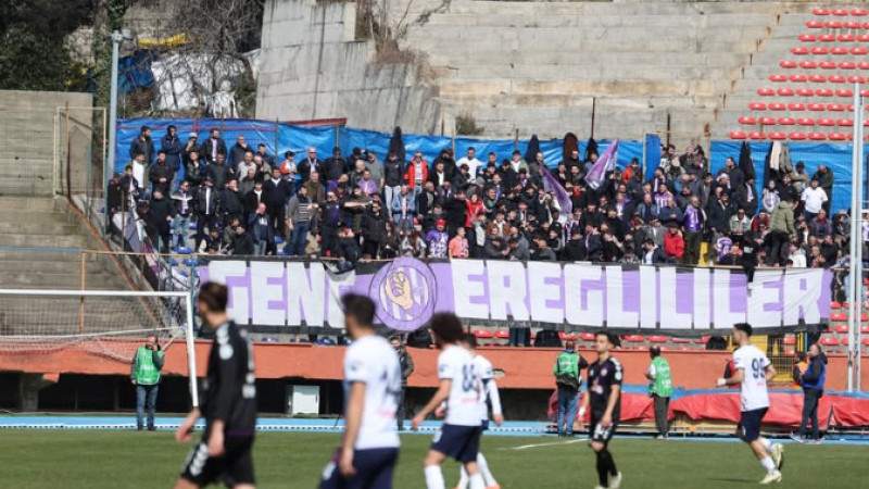 Kdz.Ereğli Belediyespor taraftarı her şartta yanımızda.