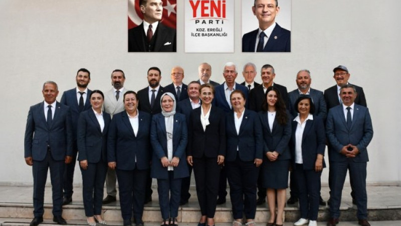 Yeni Parti, Karadeniz Ereğli'de görev dağılımını yaptı!...